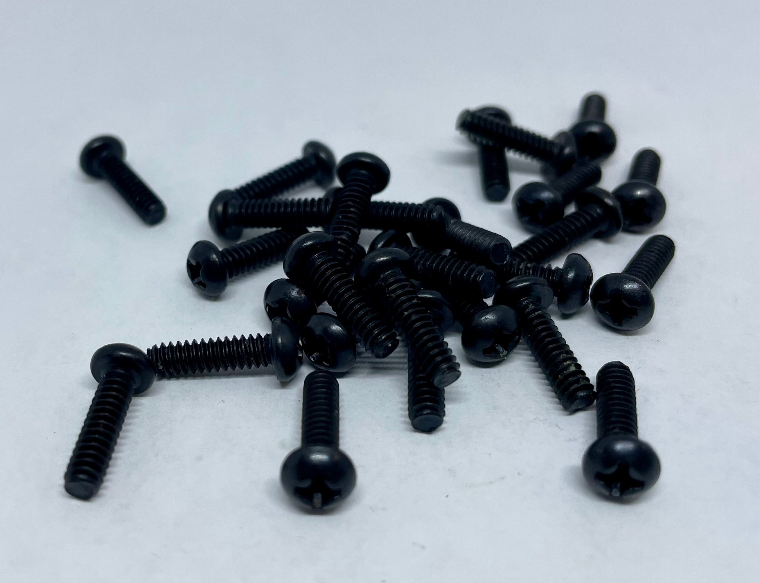 1 4 20 X 1 Phillips Pan Head Machine Screws Black Oxide Blacksmith